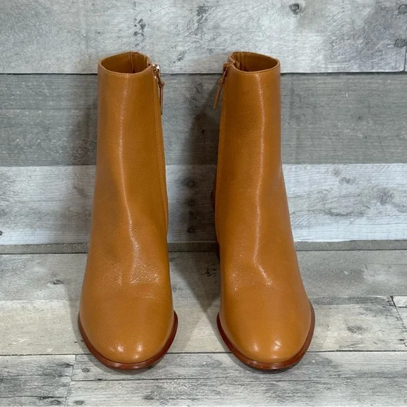 TORY BURCH BROOKE STAMPED HEEL BOOTIE IN CARAMEL CORN - SZ-10.US - Picture 4 of 12